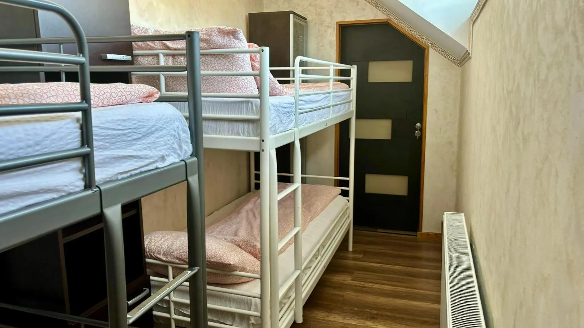 Charming Retreat For Large Groups Lejlighed Bukarest 0*,